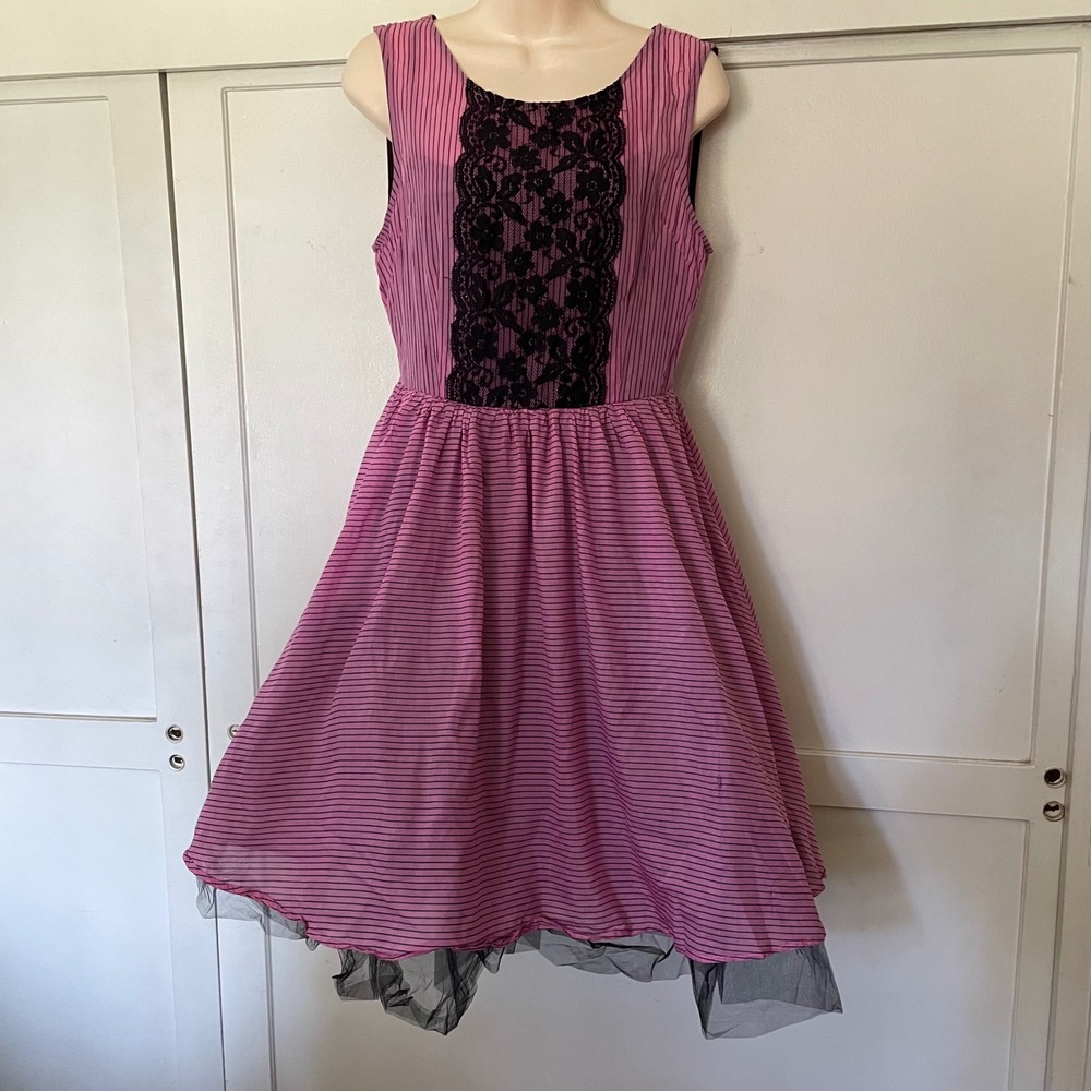 Eva France size 8 Pink Striped‎ Dress Black Lace Overlay Fit & Flare Party